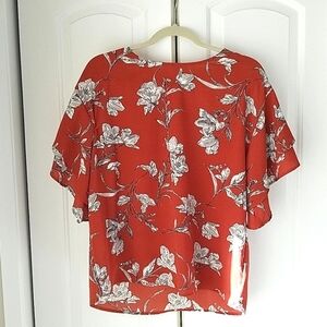 Bobeau Crepe Floral Top Size Small